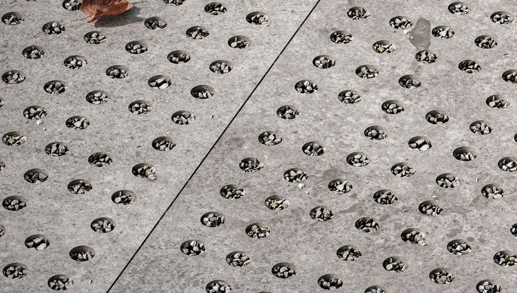 DEER CONCRETE - INDUSTRIAL: HALFTONE