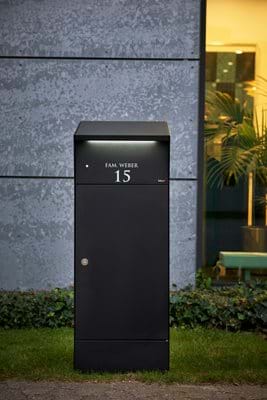 PAKKETBRIEVENBUS LUX LED (ZWART)